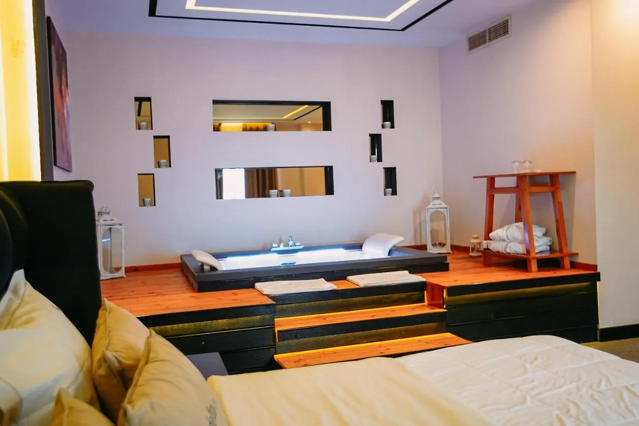 Hotel Delta Premium Jube 4*,