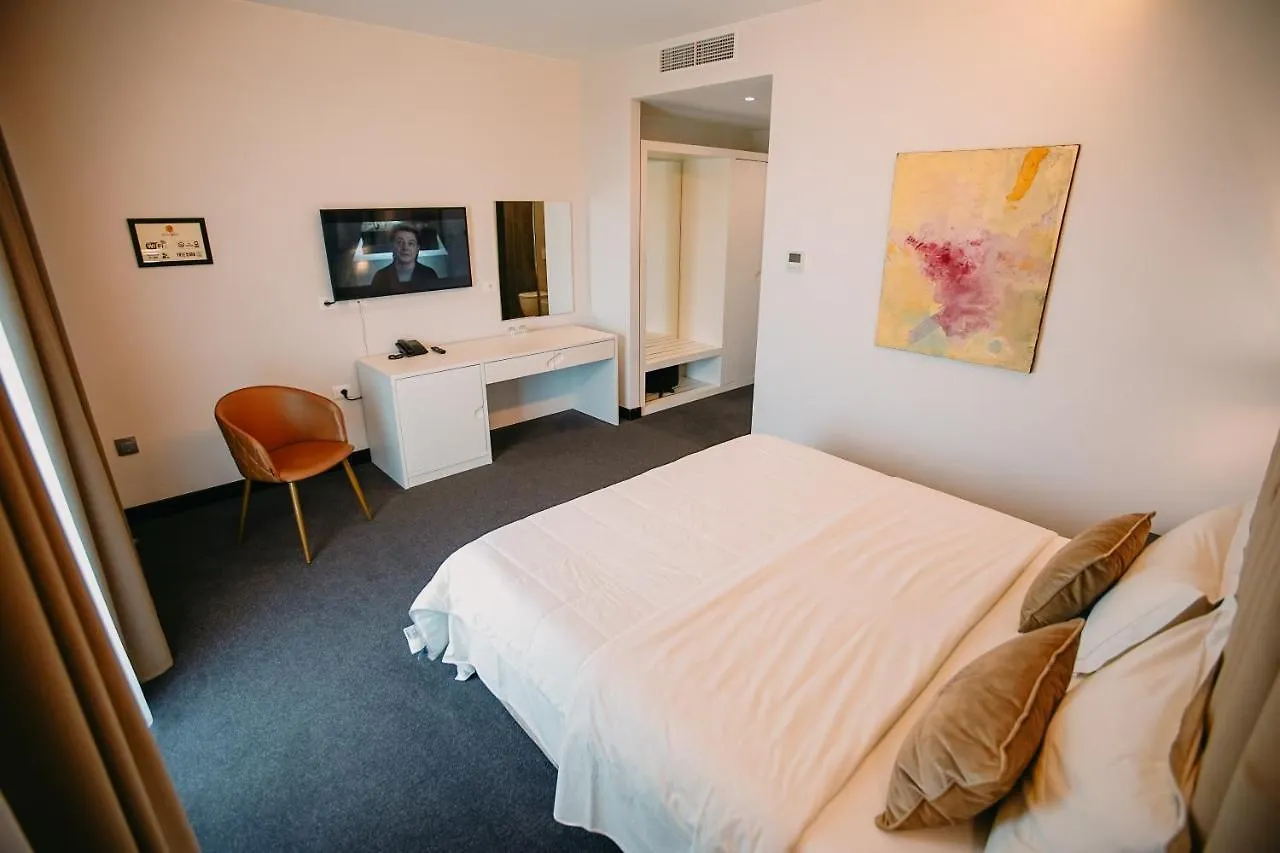 Hotel Delta Premium Jube