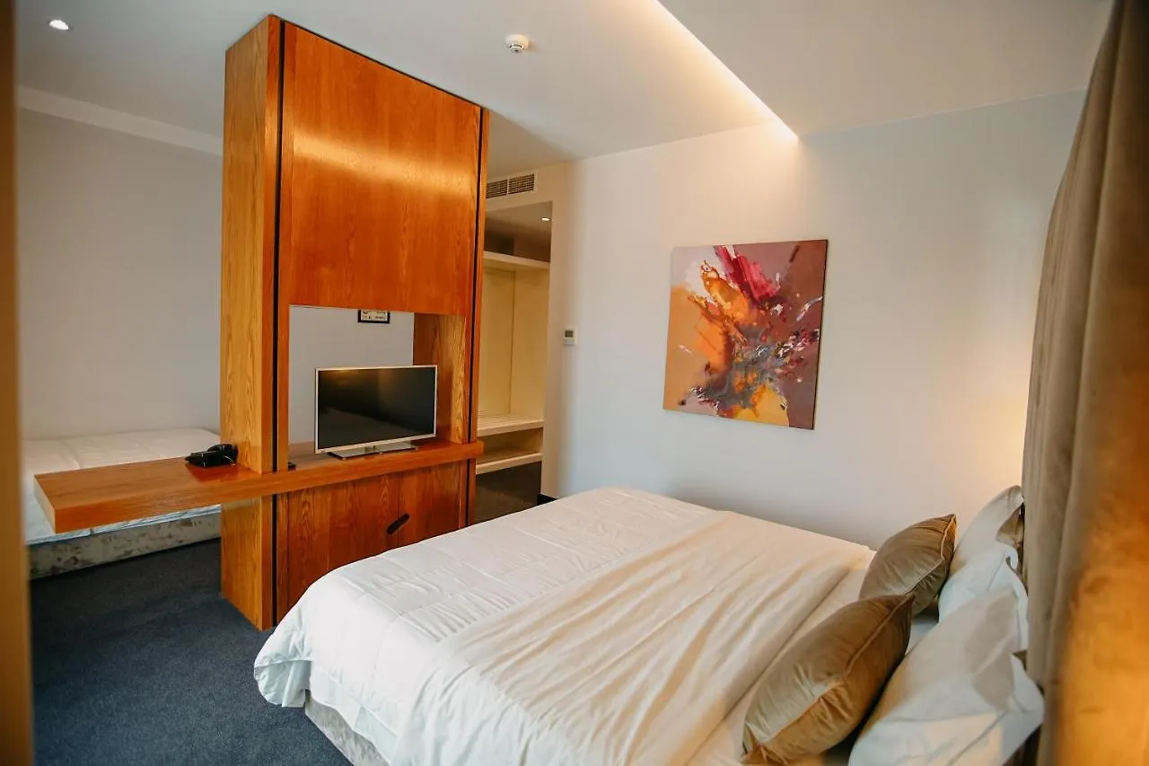 Hotel Delta Premium Jube 4*,  Albania